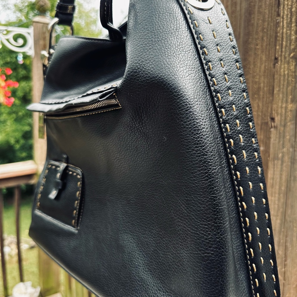 Stylish Large Slouchy Black Leather Carry All Bag. Chunky silver hardware EUC - Picture 9 of 13